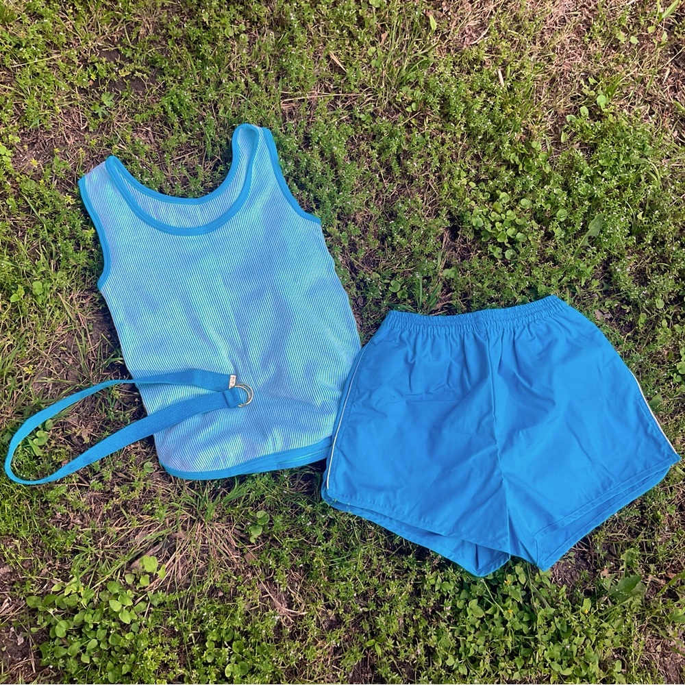 VTG 80s High Waist Athletic Shorts & Tank Top Set in Turquoise
